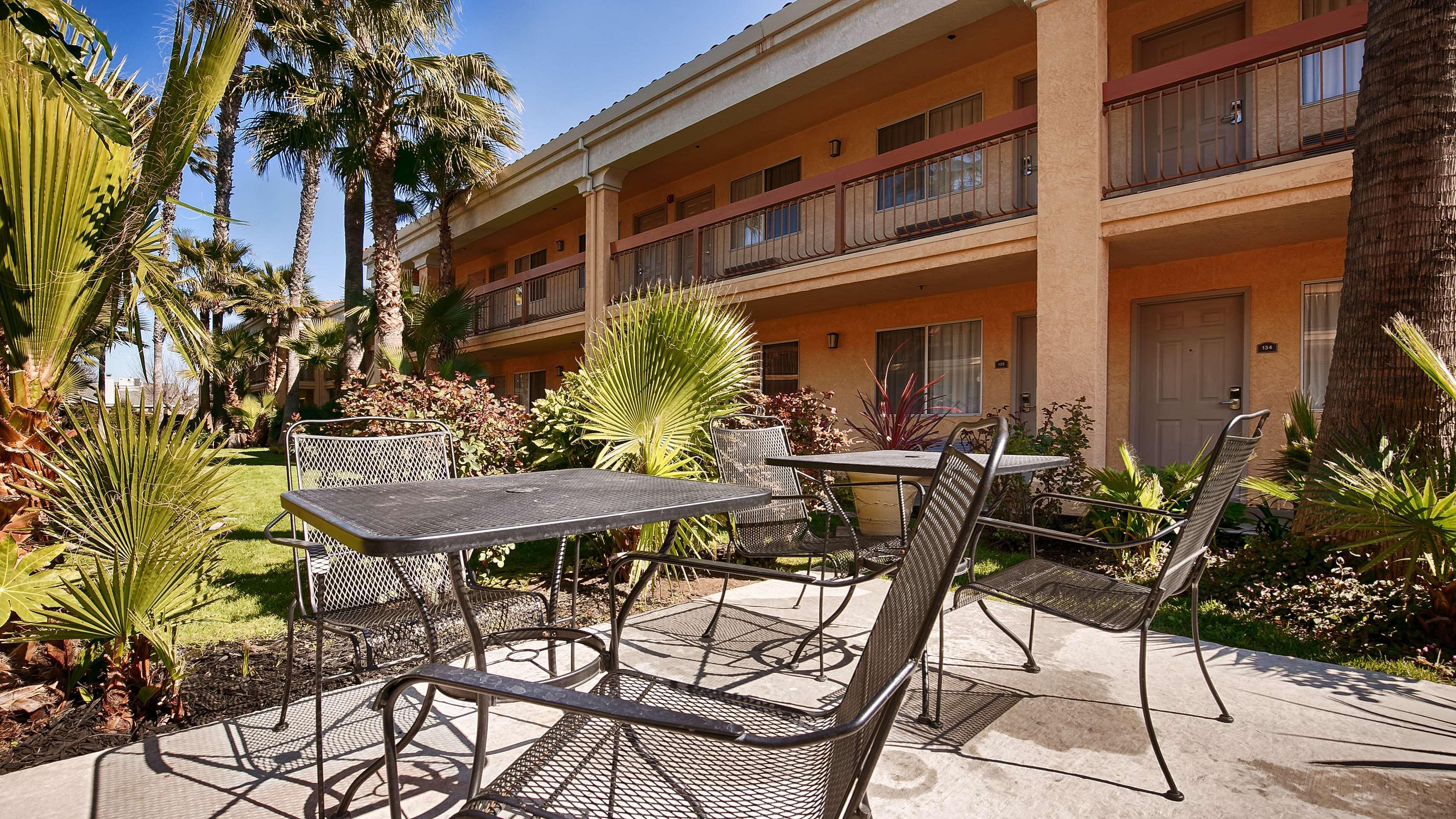 Best Western Palm Court Inn Modesto Eksteriør bilde